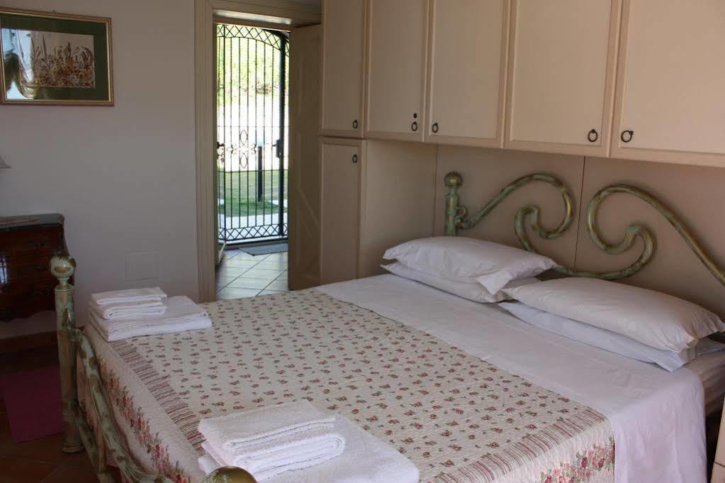 B&B Villa Floriana Tortoreto Kültér fotó